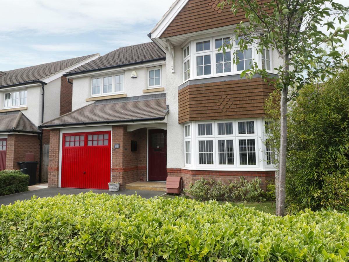 House Martins Villa Devizes Exterior photo